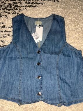 Denim Button Front Vest - Light Blue